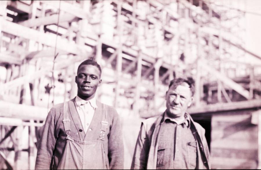 Title: Trinity College Chapel Builders; Image ID: 10.2307/community.36100472